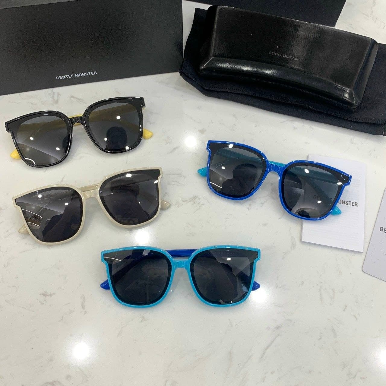 KÍNH RÂM TRẺ EM THỜI TRANG TITANIUM NHỰA. DESON 0008