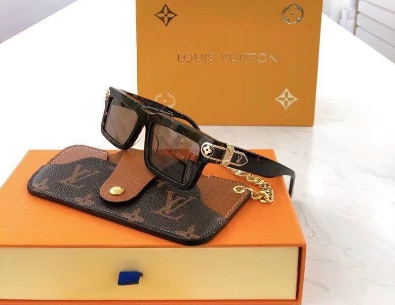 Kính LV Louis Vuitton chính hãng mua ở đâu 5 loại mắt kính LV giá rẻ   HMK Eyewear