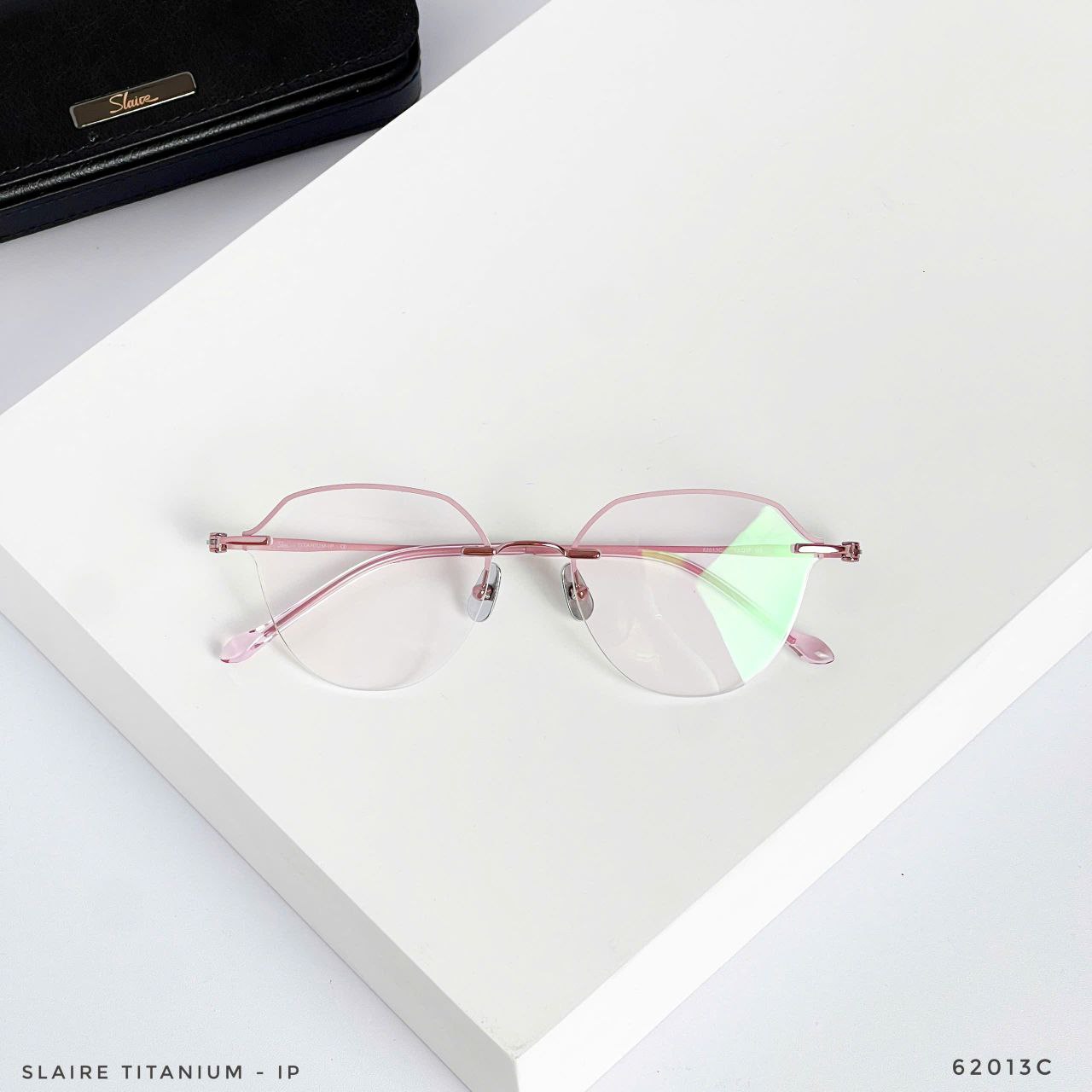 KÍNH SLAIRE TITANIUM – GỌNG NỬA VIỀN SIÊU NHẸ, SANG TRỌNG & ĐẲNG CẤP 62013C